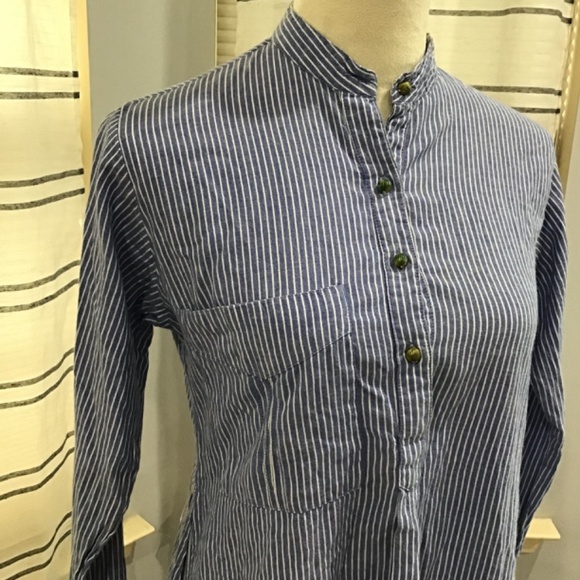 Liza Byrd Women’s Size Small Blue White Stripe 1/2 Gold Button Front Tunic Top - Picture 6 of 10